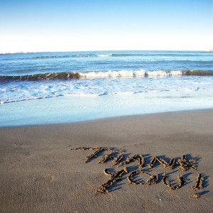 Beschreibung: hank you steht geschrieben in den Sand am Meer